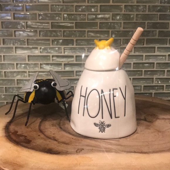 Other - Rae Dunn Honey pot  w/ yellow bee